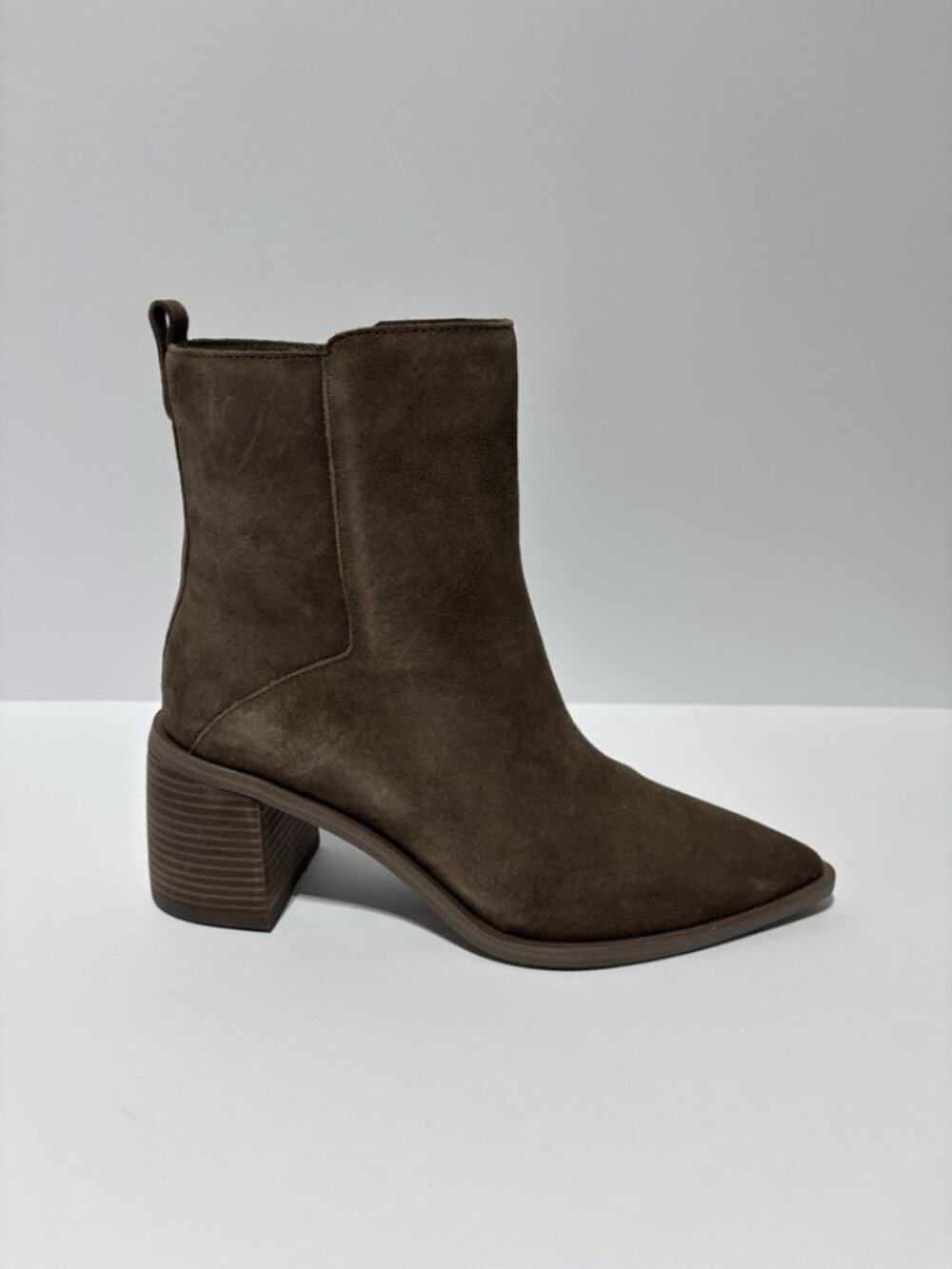 Vince Camuto Women’s Lorelai Taupe Suede Ankle Booties, Size 9 M